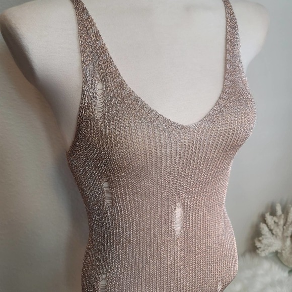 Codigo Mesh Distressed Metallic VNeck Sleeveless Open Front Dress - Picture 10 of 16